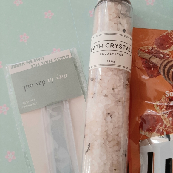 Feel Better Self Care Package - Picture 8 of 15